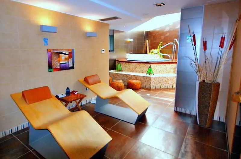 Leo Deluxe Punta Umbria (Adults Only)アパートメント 0*,  スペイン